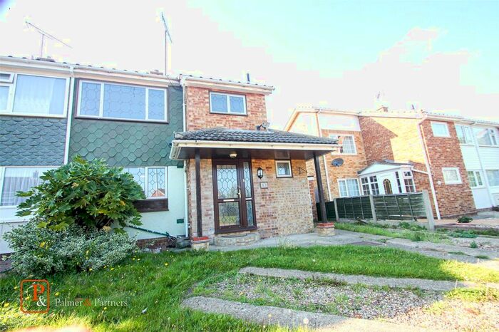 3 Bedroom Semi-Detached House To Rent In Craigfield Avenue, Clacton On Sea, Essex CO15