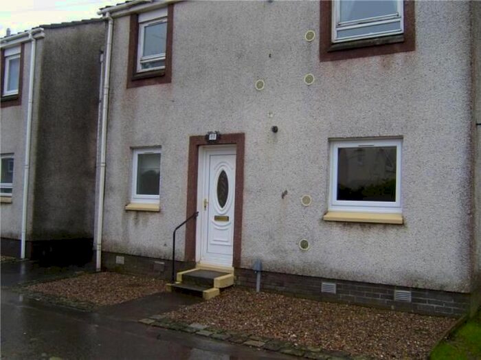 2 Bedroom Flat To Rent In Rashieburn, Erskine, PA8