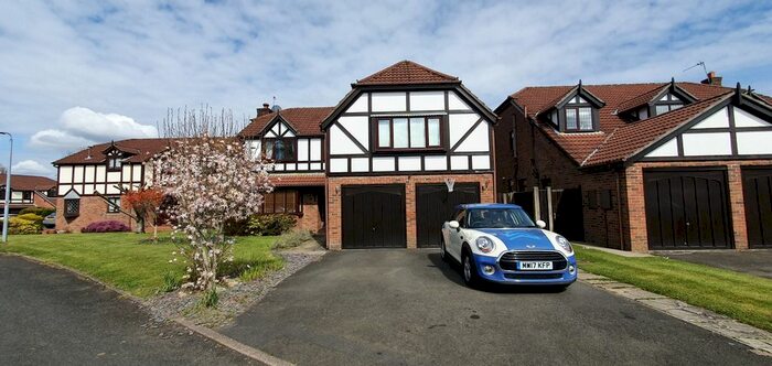 5 Bedroom Property To Rent In Farmfield Drive, Tytherington, Macclesfield, SK10