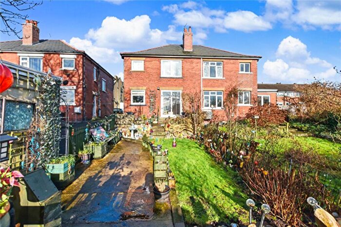 3 Bedroom Semi Detached House For Sale In Richmond Terrace, Pudsey, West Yorkshire, LS28