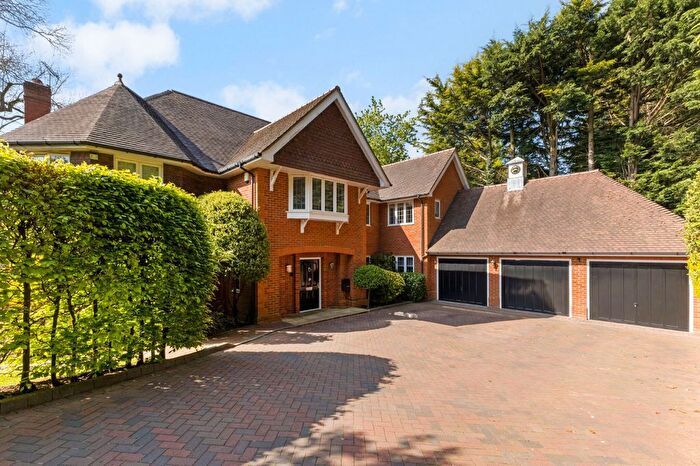 5 Bedroom Country House For Sale In Bellridge Place, Knotty Green, Beaconsfield, HP9