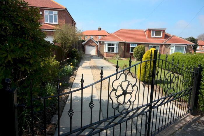 2 Bedroom Bungalow For Sale In West End Avenue, Guisborough, North Yorkshire, TS14