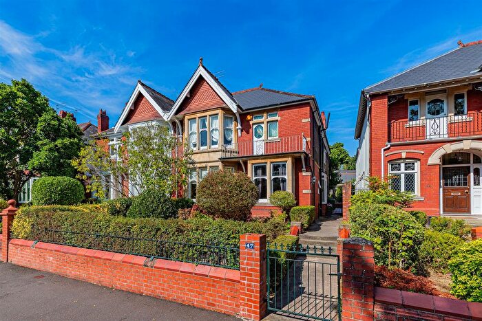 4 Bedroom Semi-Detached House For Sale In Ty Draw Road, Penylan, Cardiff, CF23
