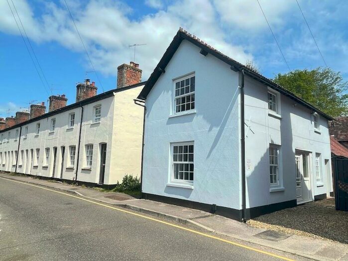 2 Bedroom Town House To Rent In Russell Street, Wilton, Salisbury, SP2