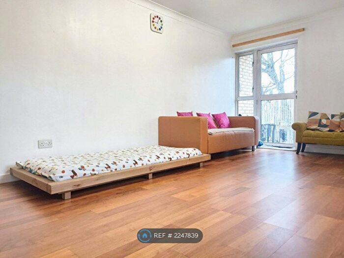 1 Bedroom Flat To Rent In Assisi Court, Wembley, HA0