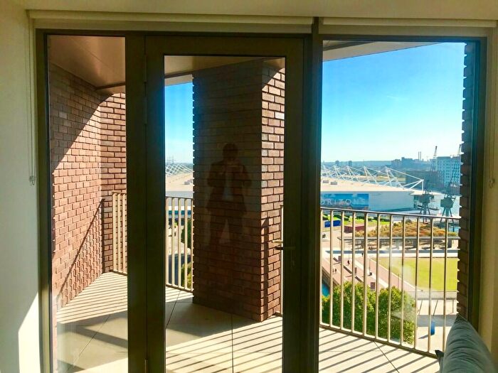 1 Bedroom Flat To Rent In Western Gateway, London, E16