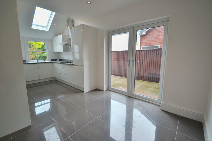4 Bedroom Detached House To Rent In Chantrey Road, West Bridgford, NG2
