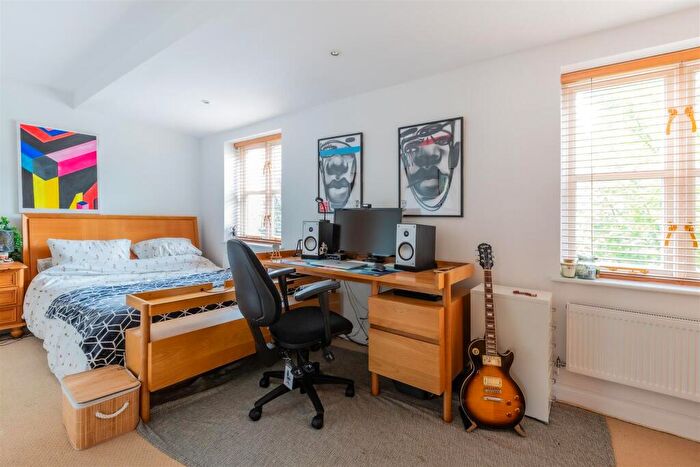 2 Bedroom Duplex For Sale In Romilly Crescent, Pontcanna, CF11