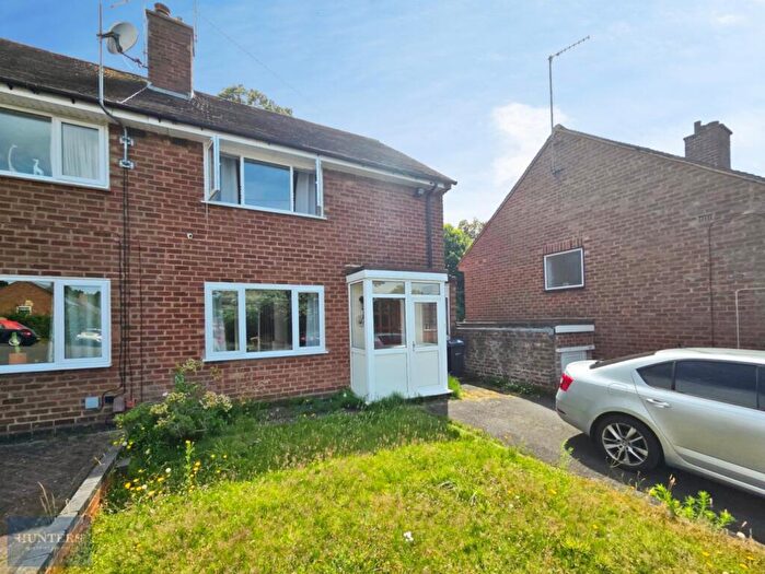 2 Bedroom Semi Detached House To Rent In Kelfield Avenue, Birmingham, B17