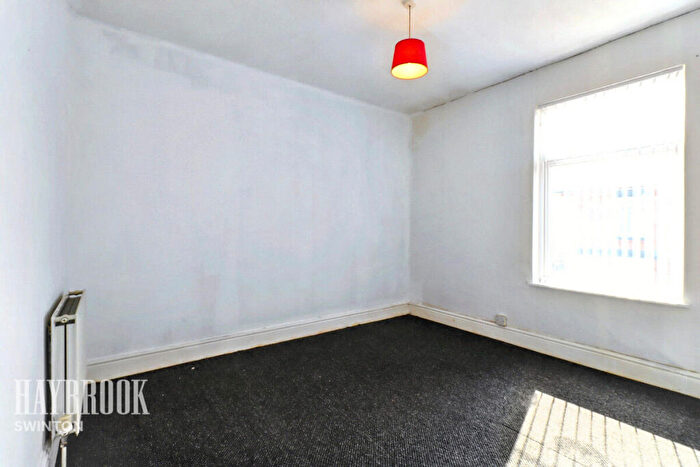 2 Bedroom Terraced House For Sale In York Street, Mexborough, S64