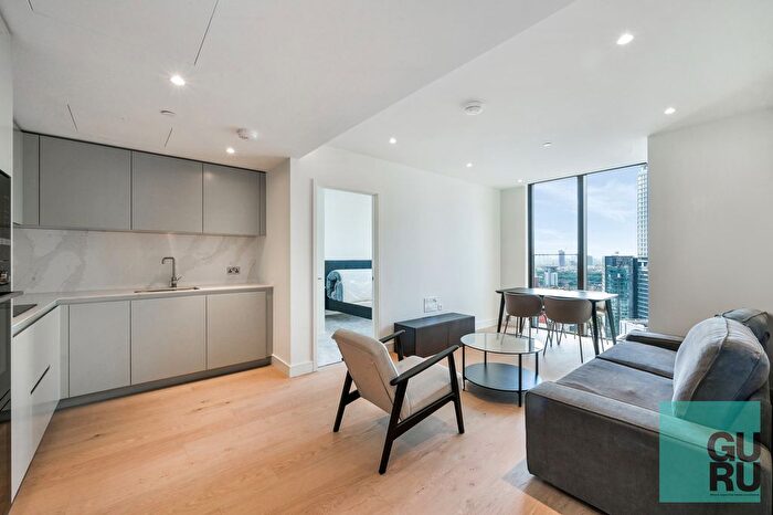 2 Bedroom Flat To Rent In Harcourt Tower, South Quay Plaza, E14