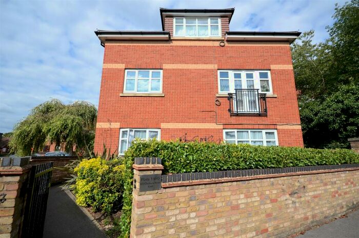 1 Bedroom Apartment To Rent In Chalvey Road East, Slough, SL1