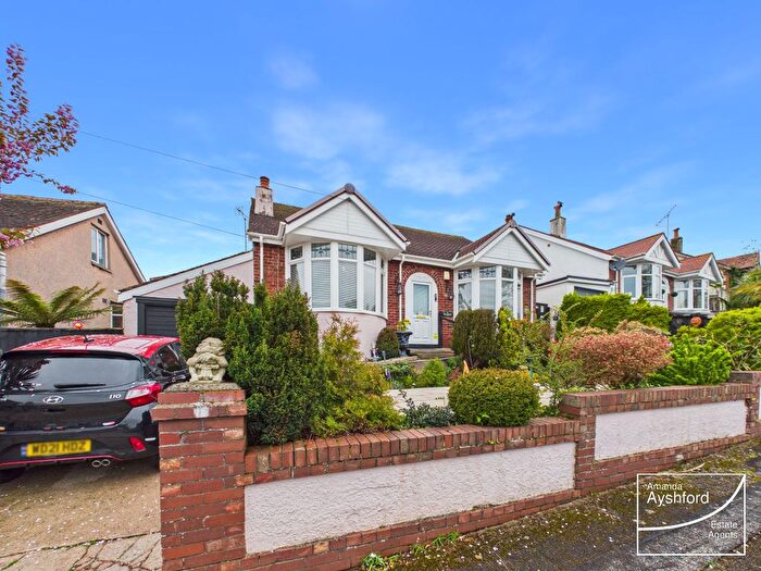 3 Bedroom Detached Bungalow For Sale In Hilton Crescent, Preston, Paignton, TQ3
