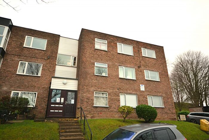 2 Bedroom Flat To Rent In Heywood Court, Middleton, M24