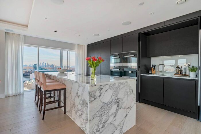 3 Bedroom Flat To Rent In Chelsea Creek Tower, Chelsea Creek, London, SW6