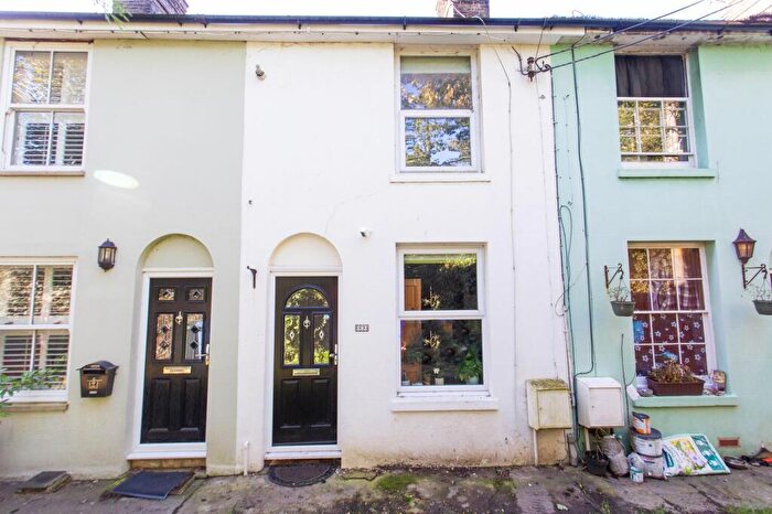 2 Bedroom Terraced House To Rent In Grove Place, Faversham, ME13
