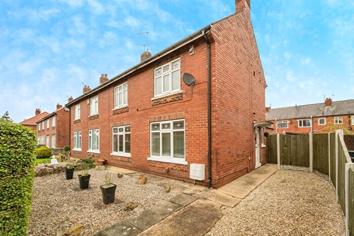 3 Bedroom Semi-Detached House For Sale In Wellington Grove, Doncaster, South Yorkshire, DN5