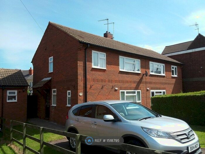 2 Bedroom Semi-Detached House To Rent In Mill Lane, Chesterfield, S42