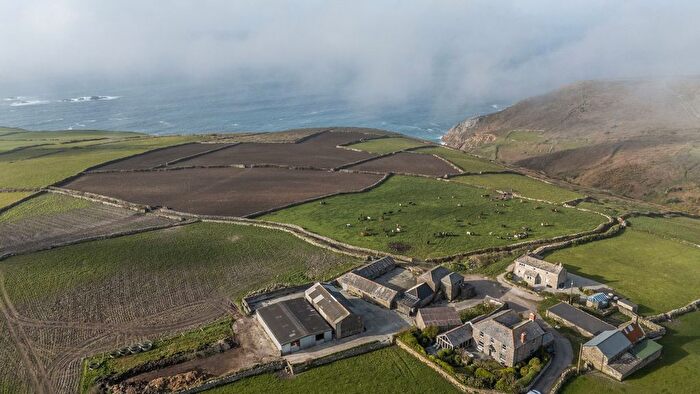 1 Bedroom Farmhouse For Sale In Pendeen, Penzance, TR19