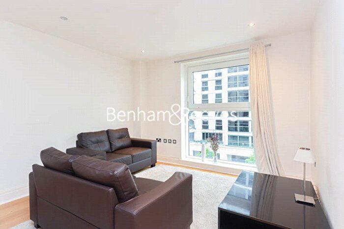 2 Bedroom Flat To Rent In Lensbury Avenue, London, SW6