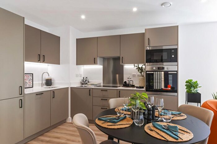 2 Bedroom Flat To Rent In Mercer West Madison East, Leeds, LS2