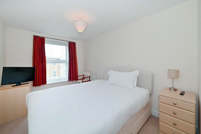 2 Bedroom Apartment To Rent In Highbury Drive, Leatherhead, KT22