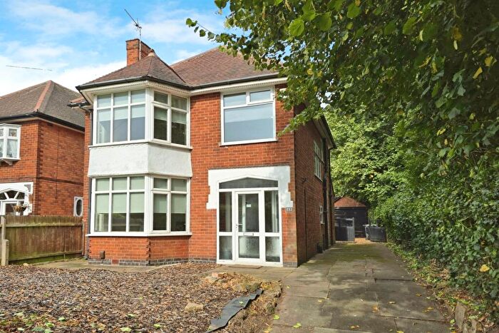 5 Bedroom Detached House For Sale In Broadgate, Beeston, NG9