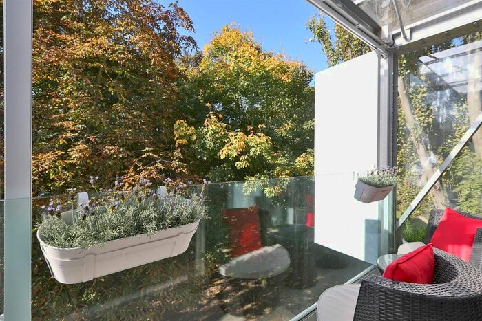 3 Bedroom End Of Terrace House To Rent In Wedmore Street, London, N19