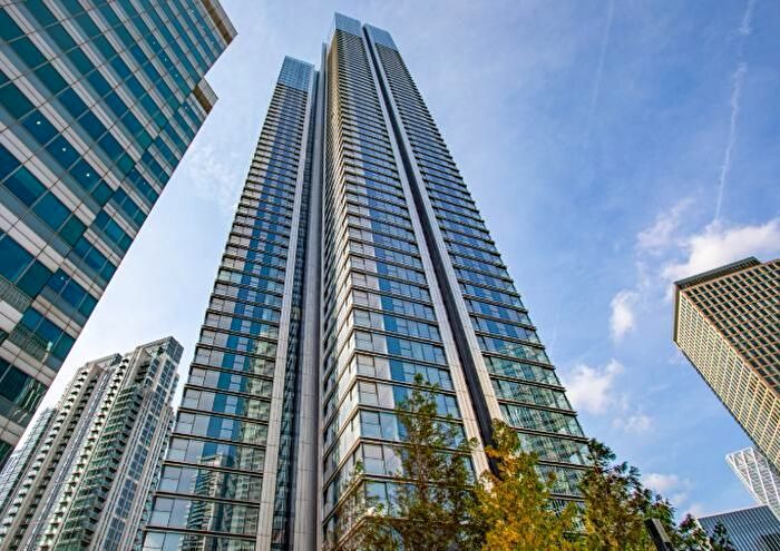 2 Bedroom Flat To Rent In Hampton Tower, South Quay Plaza, Marsh Wall, Canary Wharf, London, E14