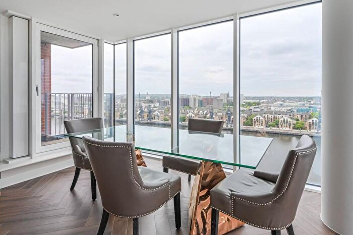 2 Bedroom Flat For Sale In Coral Apartments, Royal Docks, London, E16