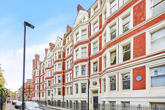 2 Bedroom Flat To Rent In Ridgmount Gardens, Ridgmount Gardens, WC1E