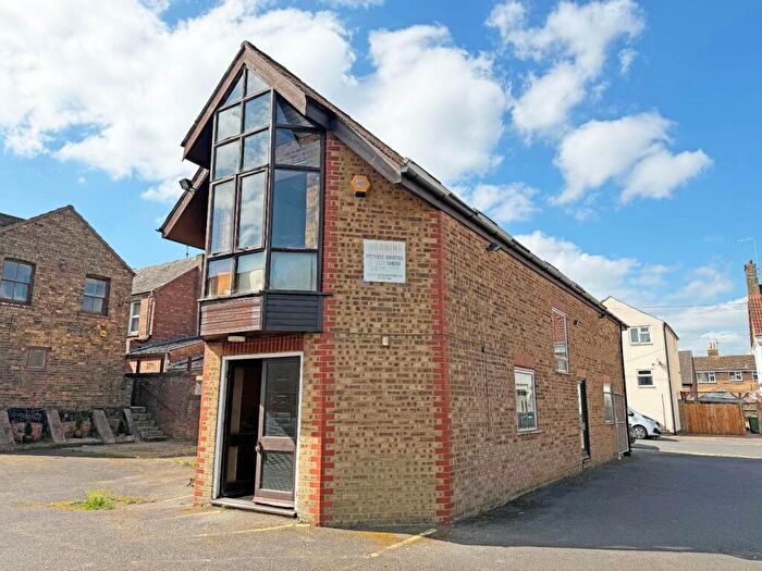 House For Sale In Jubilee Street, Woodston, Peterborough, PE2