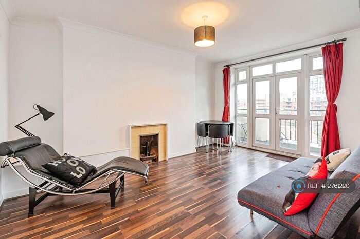 2 Bedroom Flat To Rent In Buckingham House, London, N4