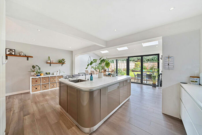 3 Bedroom End Of Terrace House For Sale In Foxhills Road, Ottershaw, KT16