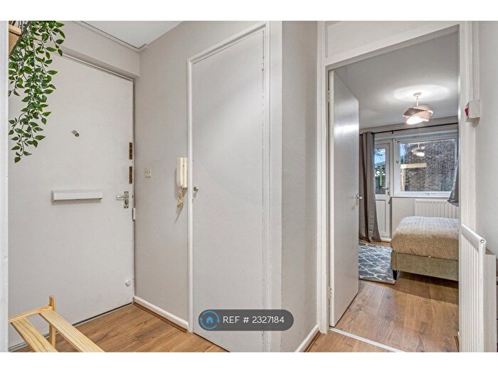 1 Bedroom Flat To Rent In Loughborough Park, London, SW9