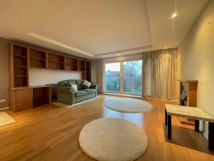 2 Bedroom Apartment To Rent In The Residency, Lucknow Road, Mapperley Park, NG3