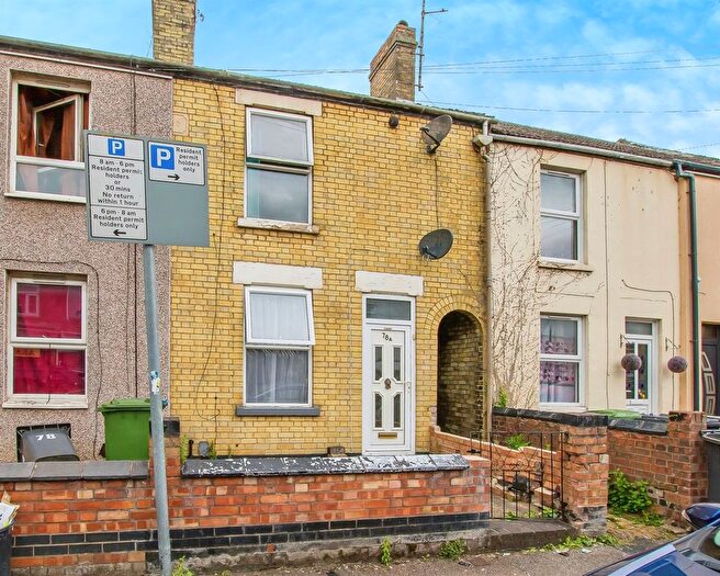 3 Bedroom Terraced House For Sale In Gladstone Street, Peterborough, PE1