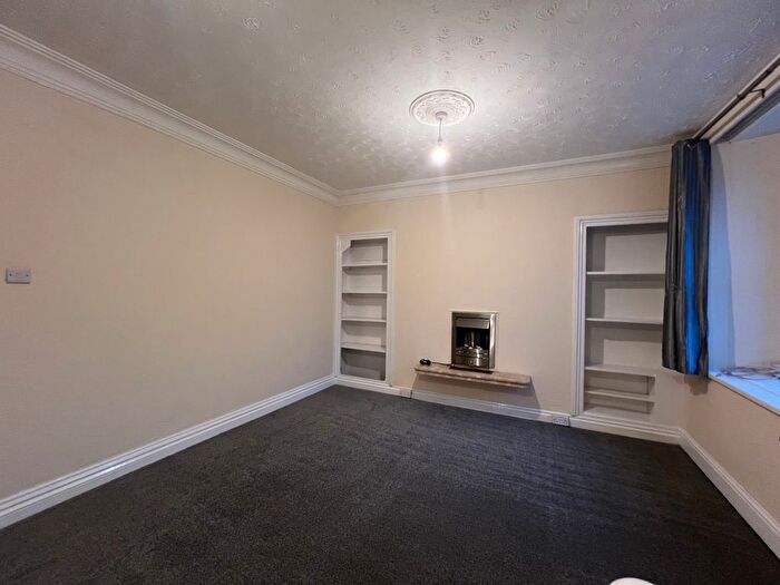 2 Bedroom Flat To Rent In Hillesdon Road, Torquay, TQ1