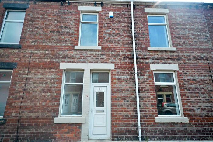3 Bedroom Terraced House To Rent In Percy Street, Jarrow, NE32