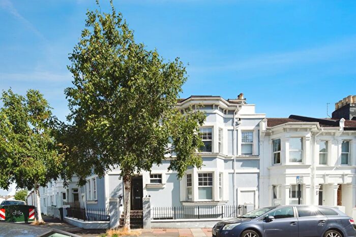 2 Bedroom Apartment For Sale In Upper Hamilton Road, Brighton, BN1