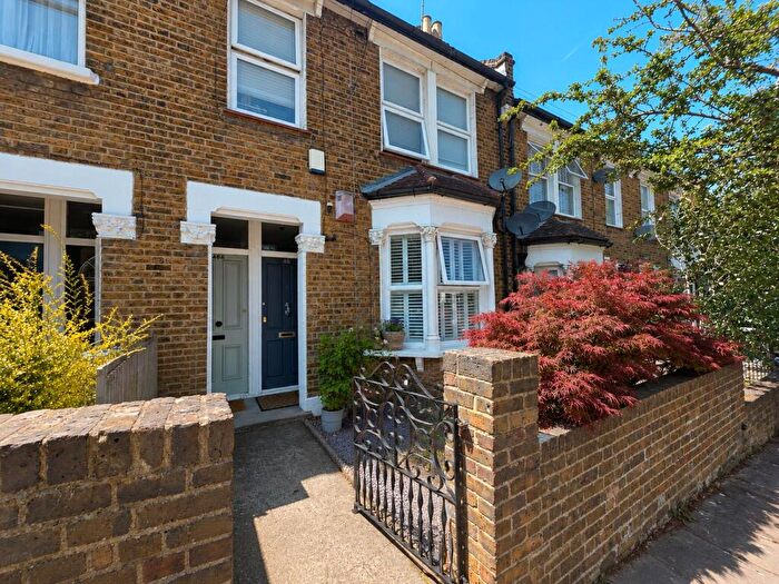 1 Bedroom Maisonette For Sale In Fairthorn Road, Charlton, Greenwich, SE7