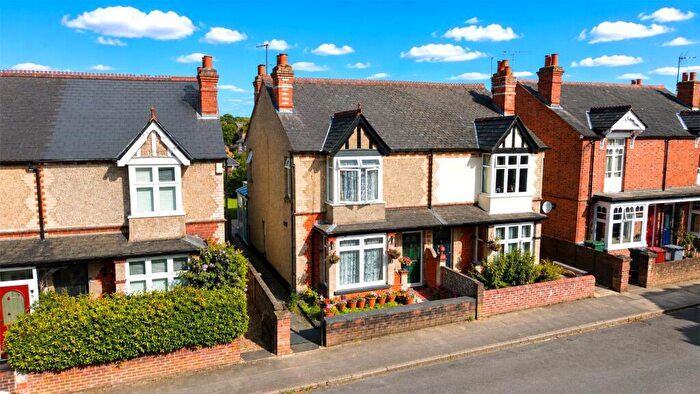 3 Bedroom Semi-Detached House For Sale In Blundells Road, Tilehurst, Reading, Berkshire, RG30
