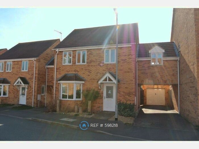 4 Bedroom Detached House To Rent In Charlestown, Ancaster, Grantham, NG32