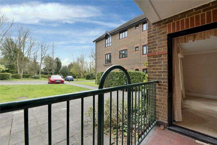 3 Bedroom Apartment To Rent In Regent Court, Sheet Street, Windsor, Berkshire, SL4