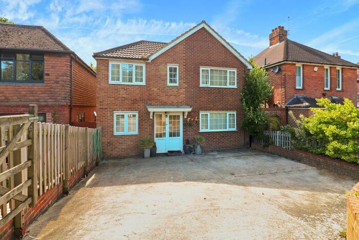 4 Bedroom Detached House To Rent In Maidstone Road Road, Ashford, TN24