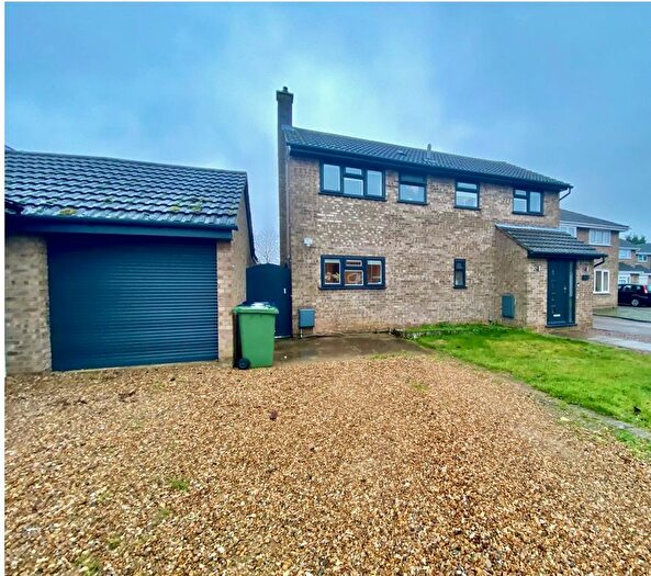 4 Bedroom Detached House For Sale In Nightingale Drive, Yaxley, Peterborough, PE7