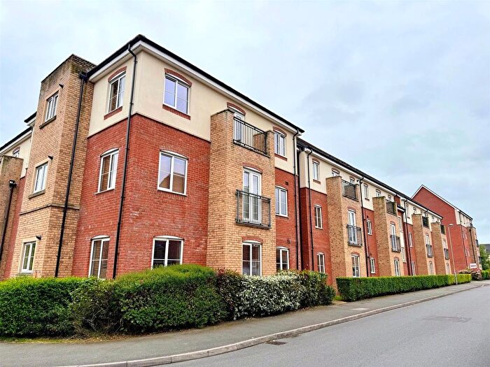 2 Bedroom Flat To Rent In Rea Road, Northfield, Birmingham, B31