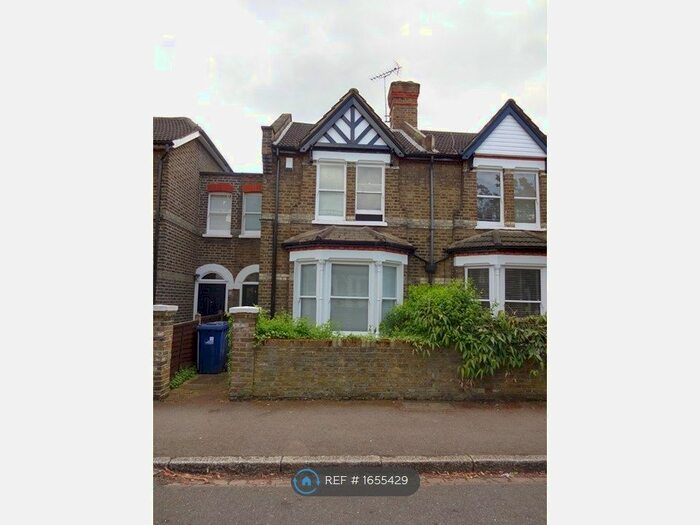 3 Bedroom Terraced House To Rent In Hastings Road, London, W13
