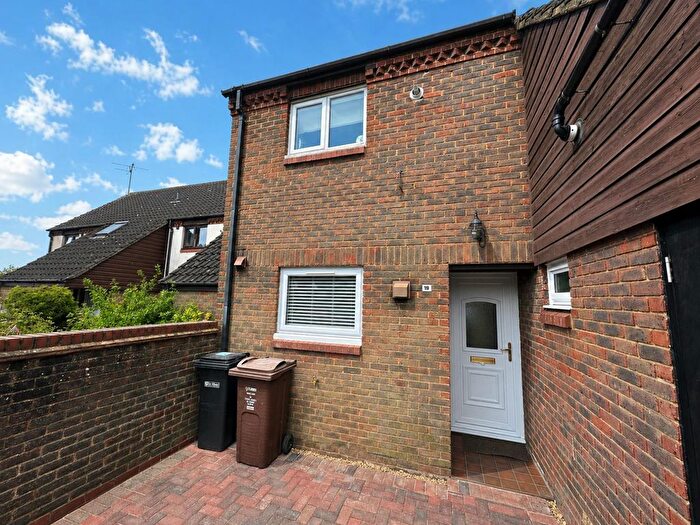 1 Bedroom Flat To Rent In Keswick Close, St. Albans, AL1