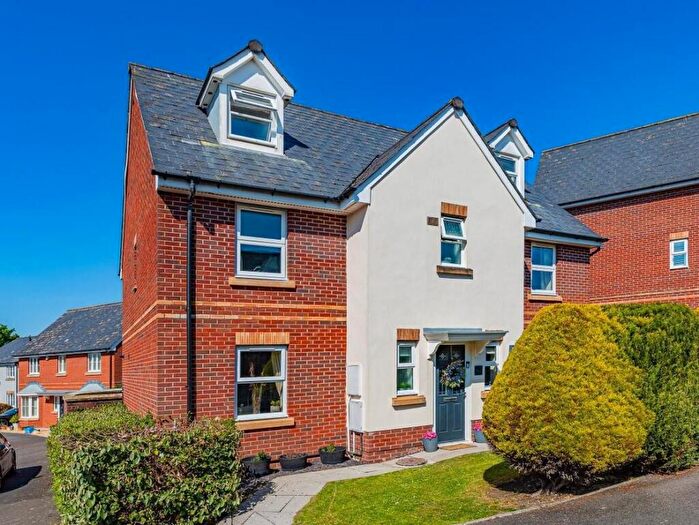 6 Bedroom Detached House For Sale In Heol Y Brenin, Penarth, CF64